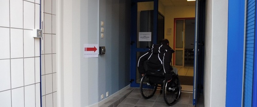 Salle et bureau avec Accès handicapé   à Brest